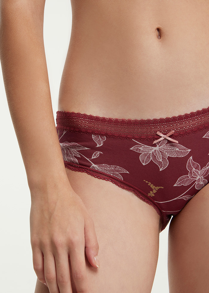 Plum Blossom．Mid Rise Cotton Lace Trim Hipster Panty(Plum Blossom Pattern)