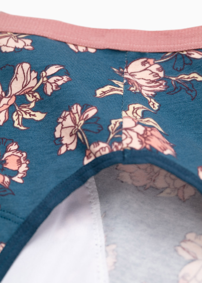 Peony in Love．High Rise Cotton Period Brief Panty(Peony Blossom Pattern)