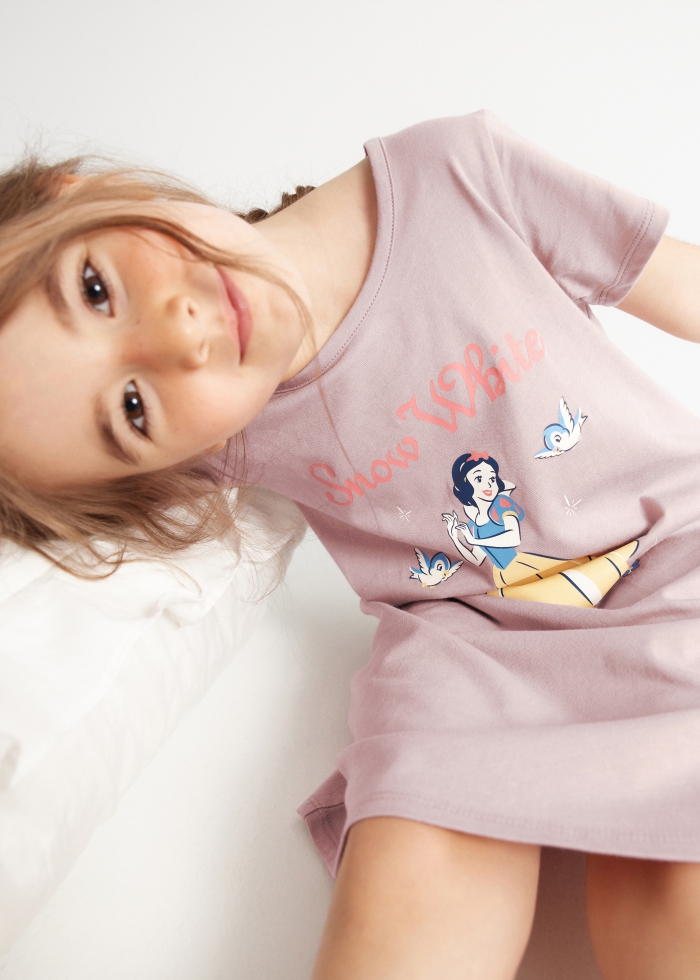 女童連身_迪士尼系列．莫代爾棉A-Line短袖睡衣（茱萸粉-白雪公主）