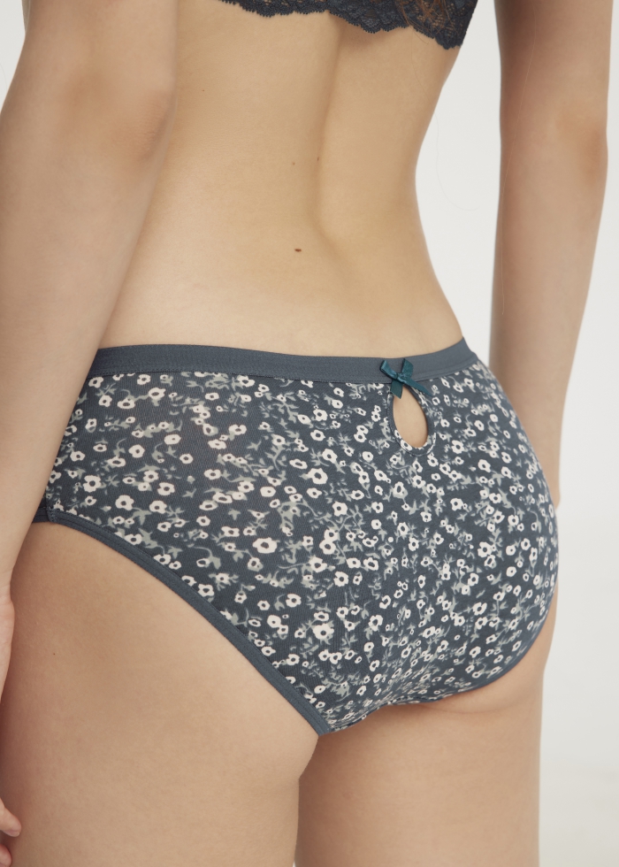 Midnight Paris．Mid Rise Sexy Cotton Bowknot Brief Panty(Floral  Print)