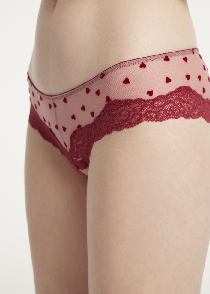 Fallin’ For You．Mid Rise Mesh Caged Back Hipster Panty(Flock Heart Pattern)