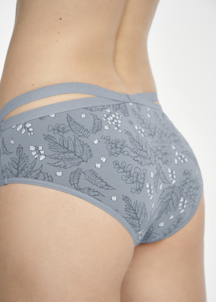 Taiwan Select．Mid Rise Cotton Crossed Back Brief Panty(Plum Blossom with Bees Pattern)