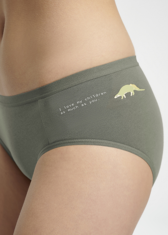 Taiwan Select．Mid Rise Cotton Brief Panty(Native Animals Pattern)