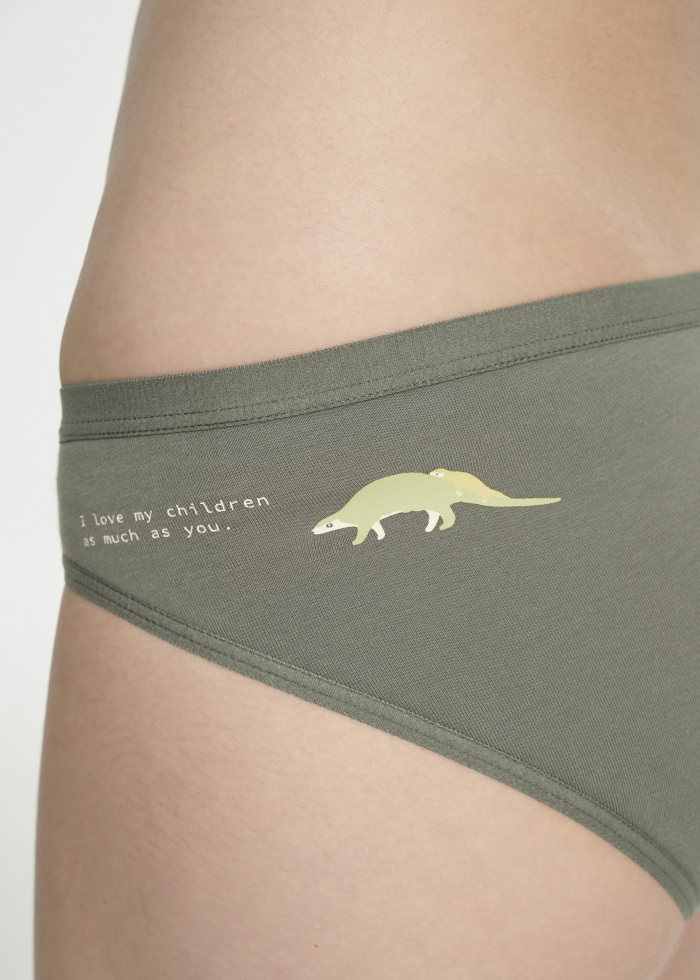 Taiwan Select．Low Rise Cotton Brief Panty(Native Animals Pattern)