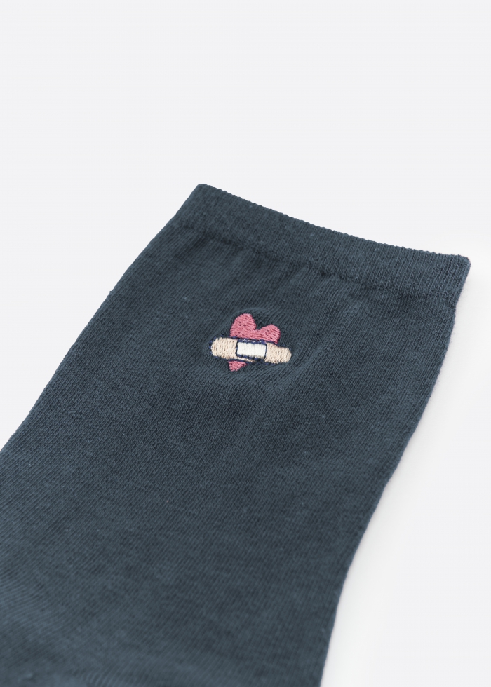 Love afer love ．Women Crew Socks(Cat Embroidery)