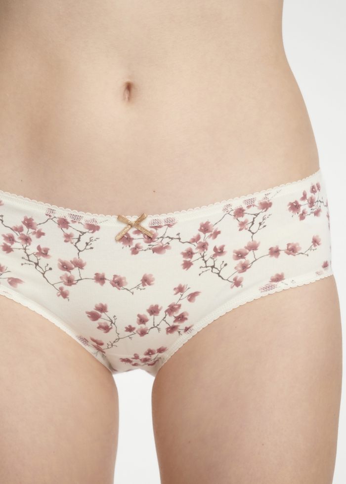 New Chapter．Mid Rise Cotton Picot Elastic Brief Panty(Blooming Flowers Pattern)