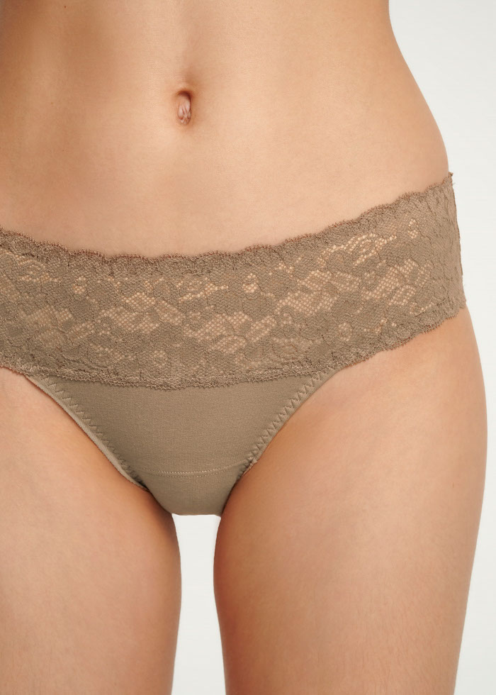 Stars Diary．Low Rise Cotton Stretch Lace Waist Brief Panty(Light Taupe)