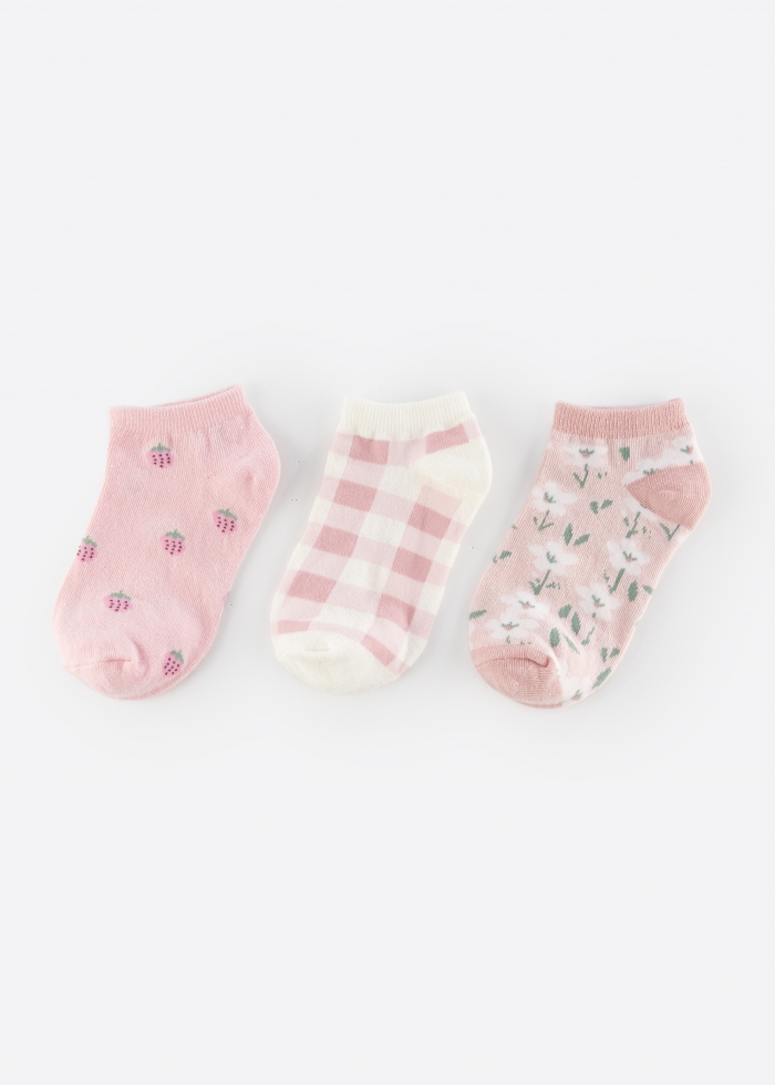 (3-Pack) Strawberry farm．Girls Ribbing Ankle Socks（Strawberry/Checkered/Floral）