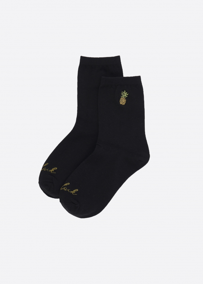 Pineapple Embroidery．Women Crew Socks（Pineapple Embroidery）