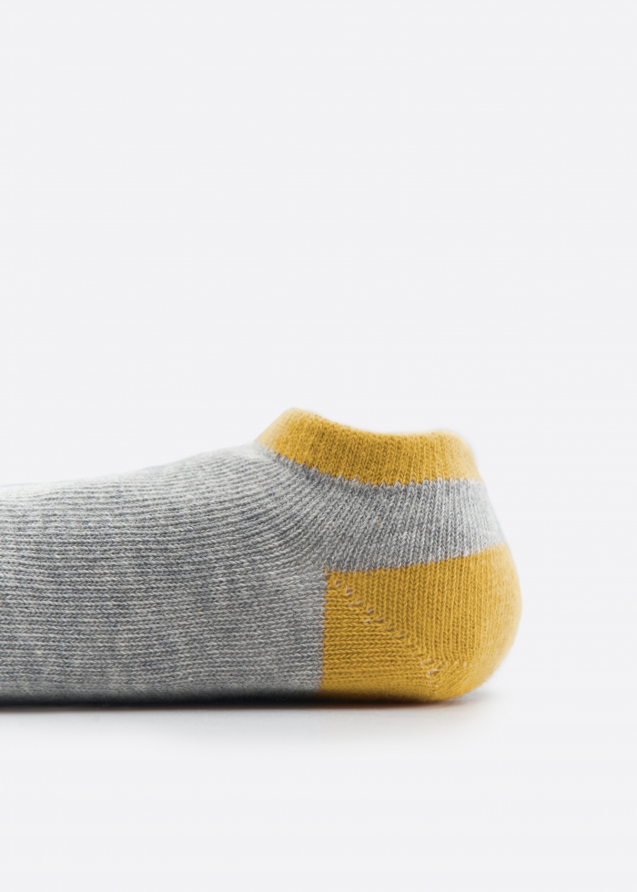 (3-Pack) Color Block．Boys Ankle Socks(Grey-Yellow/Blue-Green/Black-Brown)