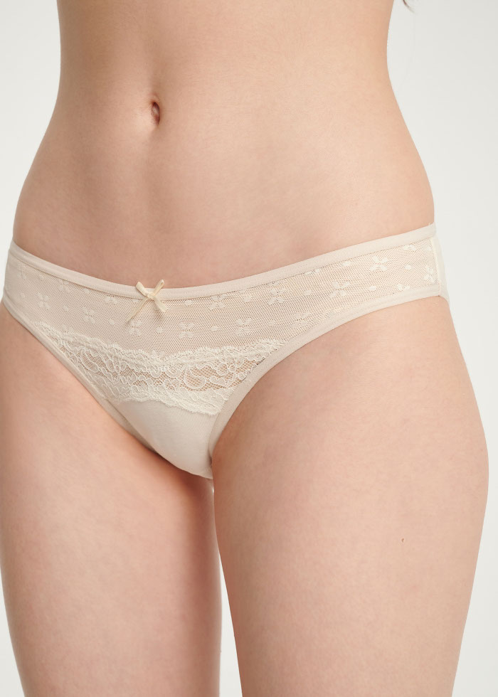 Romantic．Mid Rise Mesh Lace Detail Hipster Panty(Floral Pattern)