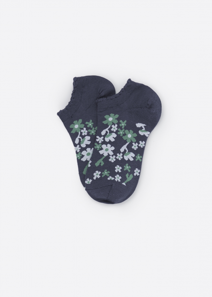 Winter Tale．Women Low Cut Ankle Socks（Floral）
