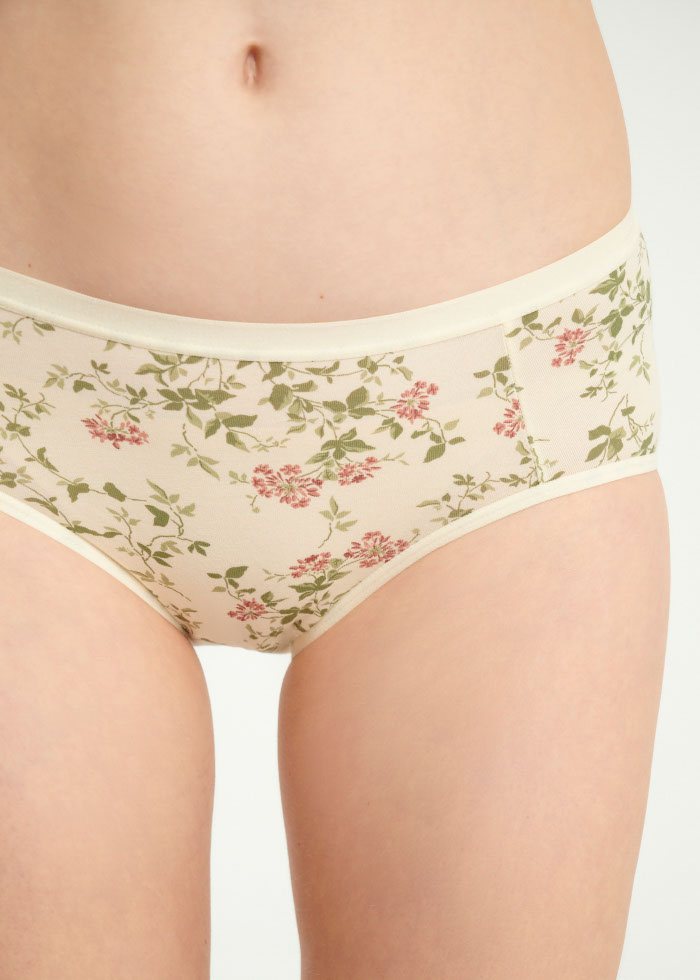 Tranquil Garden．Mid Rise Cotton Brief Panty(Blooming Garden Pattern)