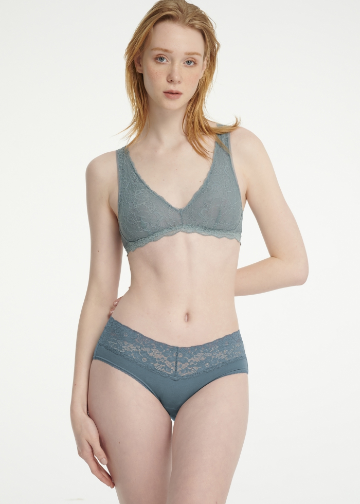 Tranquil Garden．Mid Rise Cotton V Lace Waist Brief Panty(Tapestry)