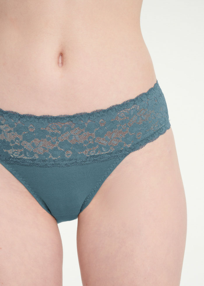 Tranquil Garden．Mid Rise Cotton Stretch Lace Waist Brief Panty(Tapestry)