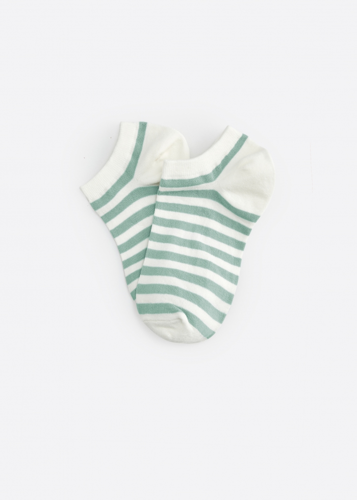Desired Look．Women Low Cut Ankle Socks（Green Stripe）