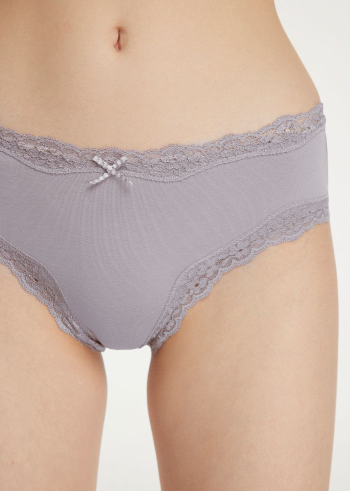 Harvest Moon．Mid Rise Cotton Lace Trim Hipster Panty(Gull Gray - Check Bow)