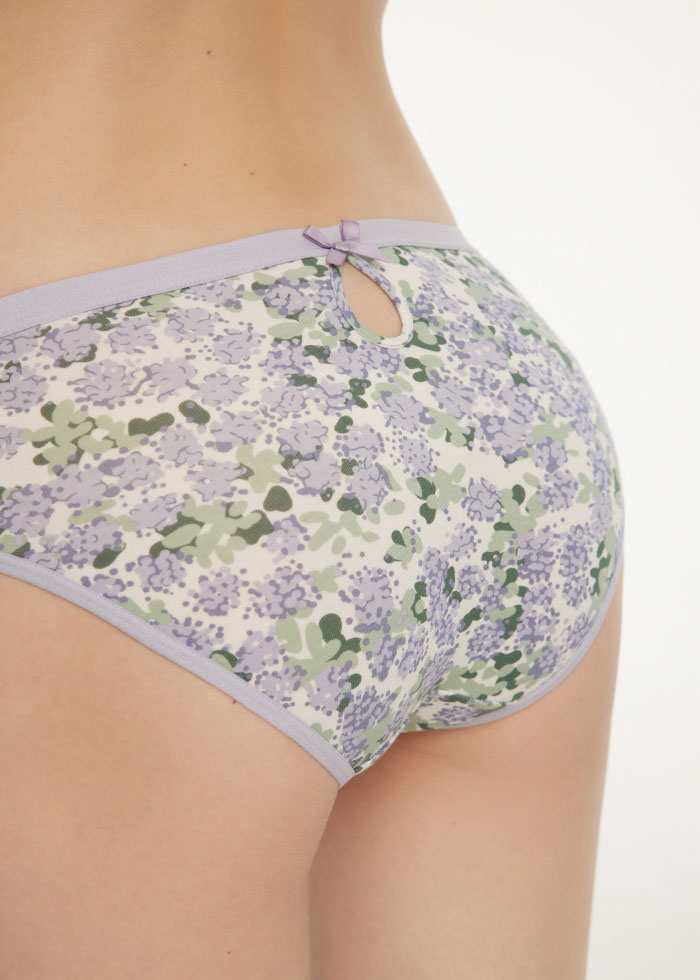 Hygiene Series．Mid Rise Sexy Cotton Bowknot Brief Panty(Purple Bushes Pattern)