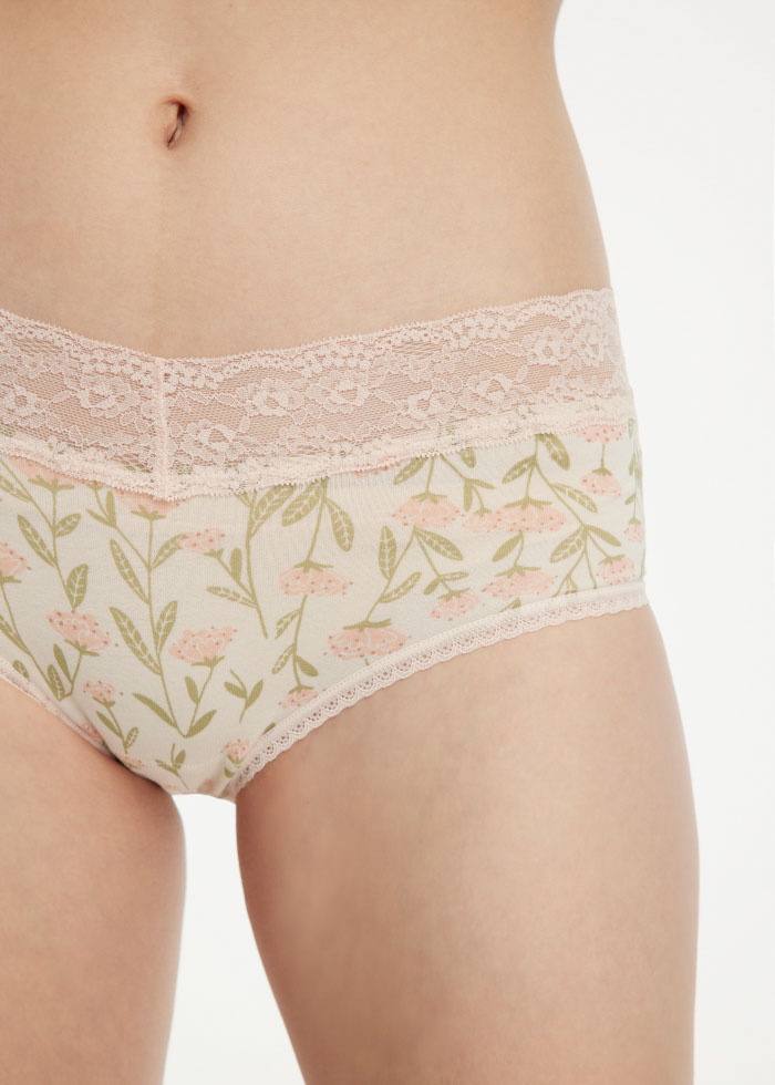 Expression of Love．High Rise Cotton V Lace Waist Brief Panty(Silver Filigree)