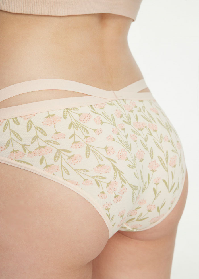 Expression of Love．Low Rise Cotton Crossed Back Brief Panty(Etherea)
