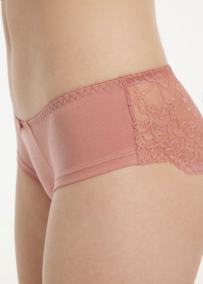 Hygiene Series．Mid Rise Cotton Floral Lace Back Hipster Panty(Cameo Brown)