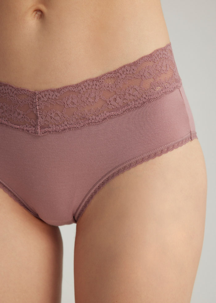 MODAL Series．High Rise Modal V Lace Waist Brief Panty(Withered Rose)