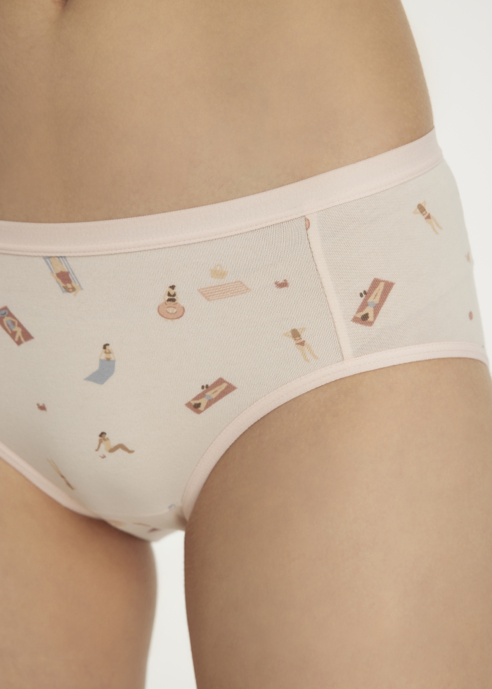 Summer Style．Mid Rise Cotton Brief Panty(Palmy Shade Pattern)