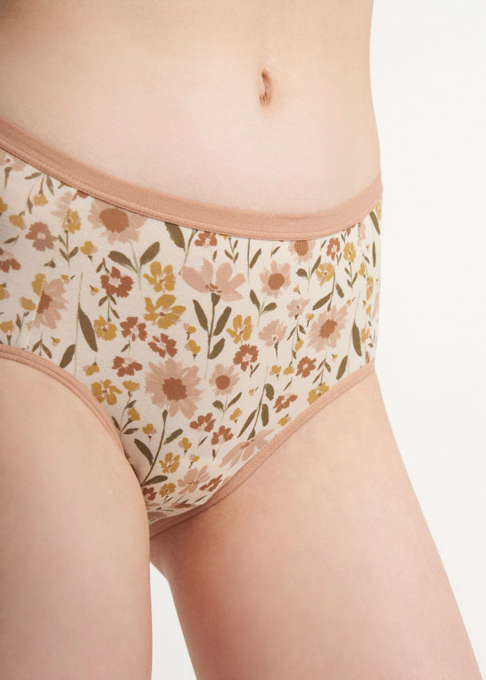 By your side．High Rise Cotton Brief Panty(Burlwood)