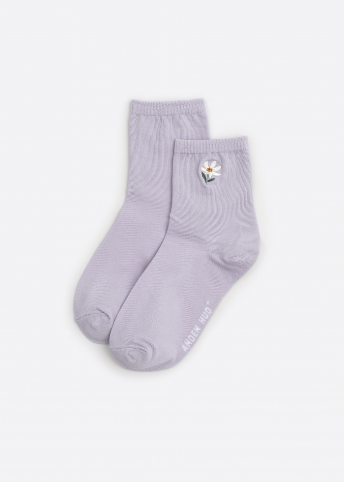 Hygiene Series．Women Crew Socks(Daisy Embroidery)