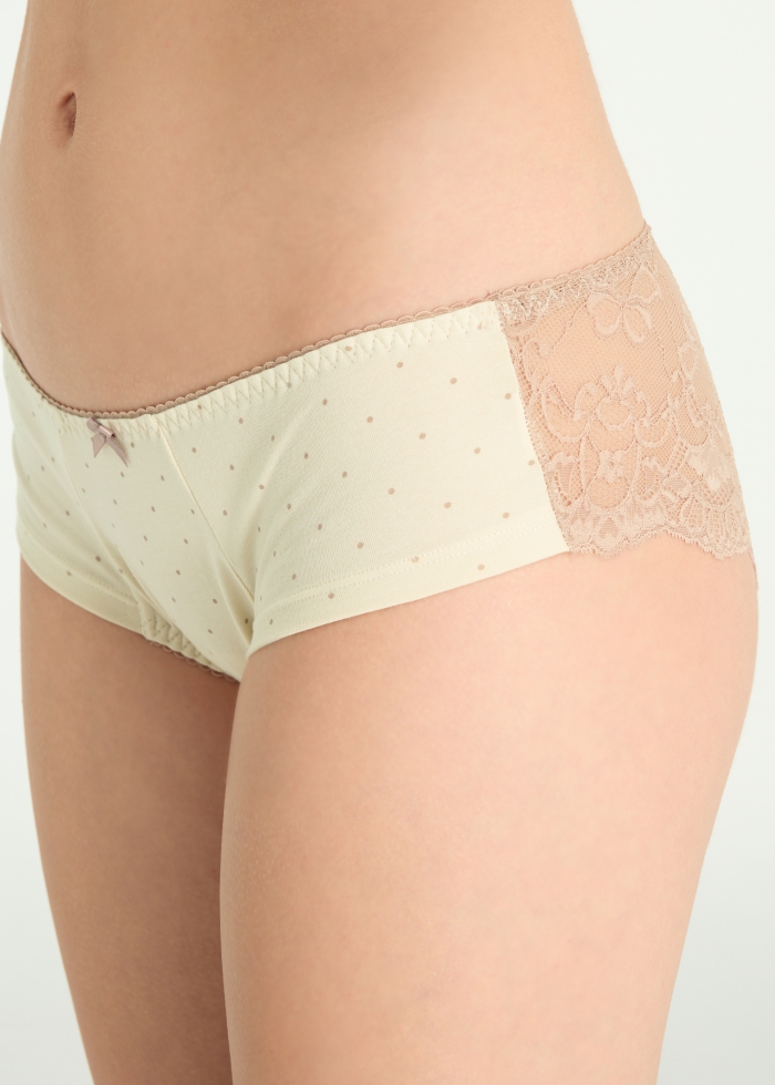 Sweet Taste．Mid Rise Cotton Floral Lace Back Hipster Panty(Argyle Check Pattern)