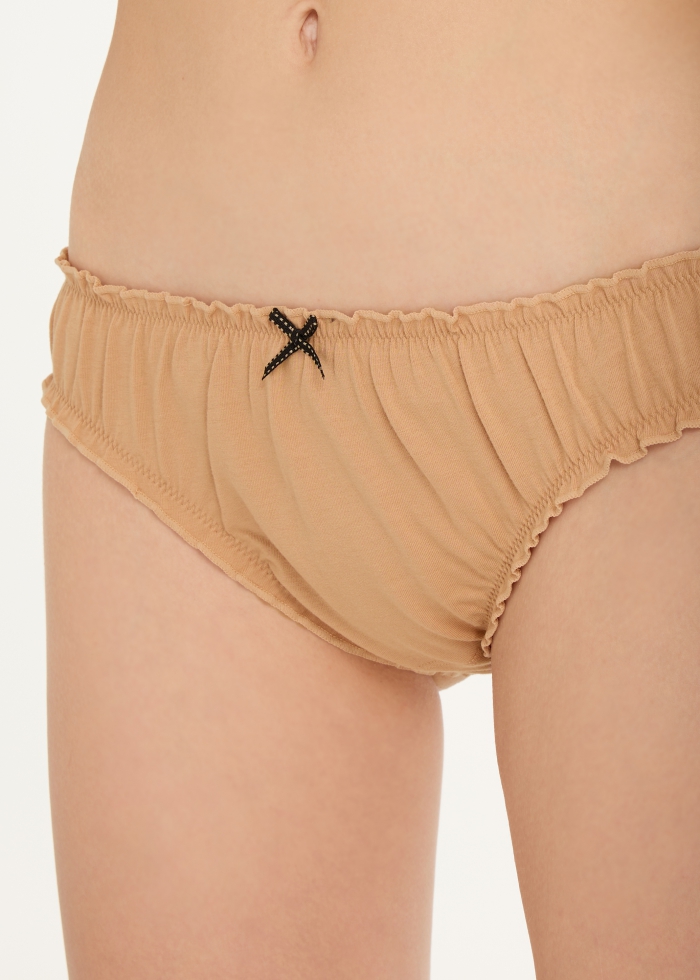 Hygiene Series．Mid Rise Cotton Ruffled Brief Panty(Sirocco-Dotted Ribbon)