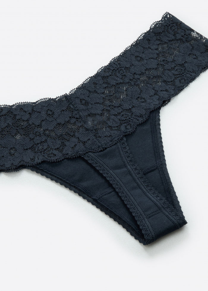 Party Time．Low Rise Cotton V Lace Waist Thong Panty(Fur Seal Pattern)