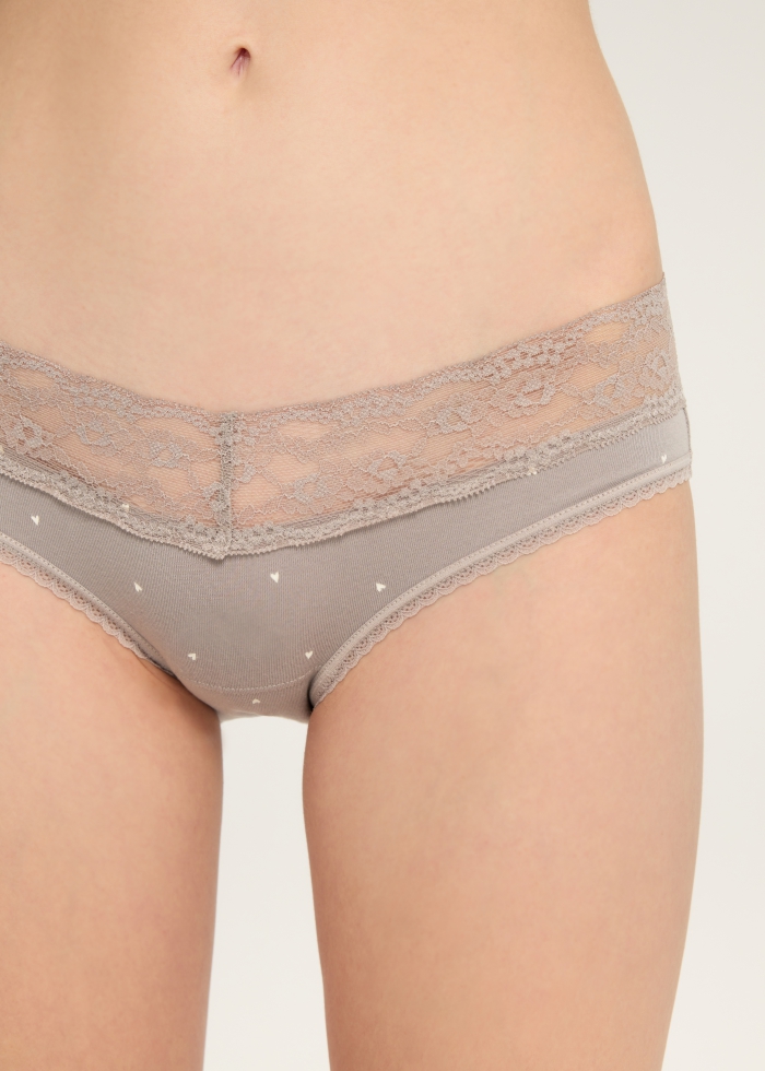 Weather Mood．Low Rise Cotton V Lace Waist Brief Panty(Starry Sky Pattern)