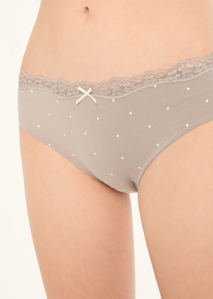 Hygiene Series．Mid Rise Cotton Lace Detail Hipster Panty(Heart Shape Pattern)