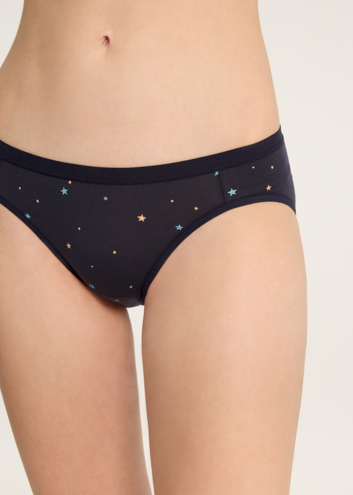 Warm and Breezy．Low Rise Cotton Brief Panty(Emotions Pattern)