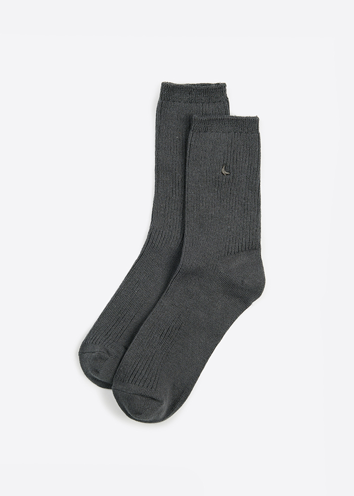 Happy mind．Women Mid Calf Socks（Gargoyle-Embroidery）