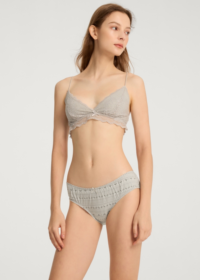 Winter Forest．Mid Rise Cotton Ruffled Brief Panty（Nordic Pattern）