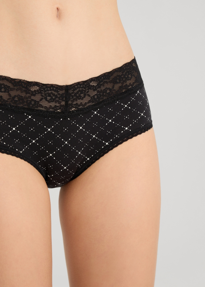 Glamour Night．High Rise Cotton V Lace Waist Brief Panty(風藍-閃爍光芒)