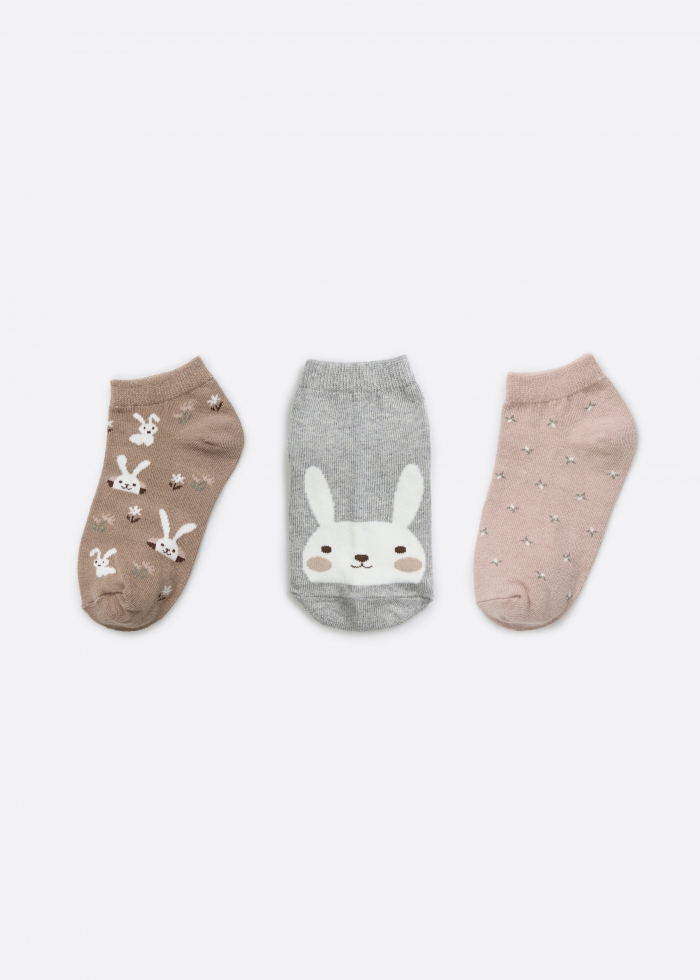 (3-Pack) Village Life．Girls Ankle Socks（Rabbit Peek-a-boo）