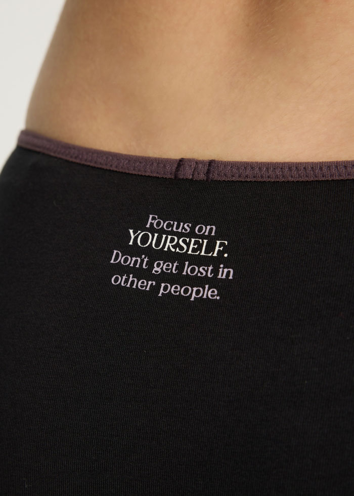 Love yourself．Mid Rise Cotton Side Cross Brief Panty(Band-aid Embroidery)