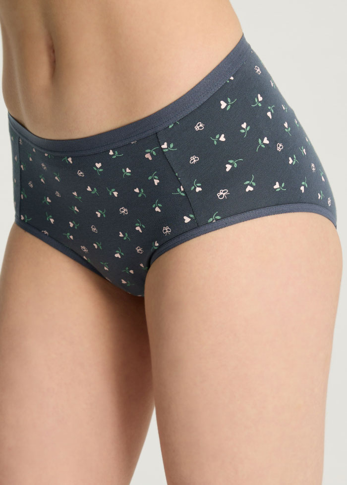 Love Story．High Rise Cotton Brief Panty(Heart shaped flower Pattern)