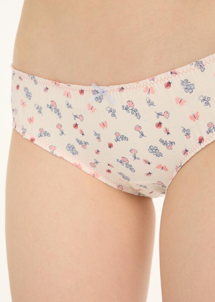 Hygiene Series．Mid Rise Cotton Ruffled Brief Panty(Drizzle Pattern)