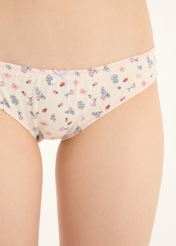 Hygiene Series．Low Rise Cotton Ruffled Brief Panty(Drizzle Pattern)