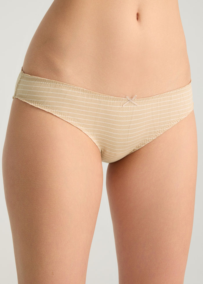 Life With Pets．Low Rise Cotton Ruffled Brief Panty(Silver Sage-Dotted Ribbon)