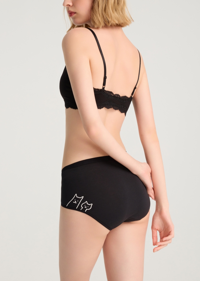XXL Warm Daily．High Rise Cotton Brief Panty(Bunny Embroidery)