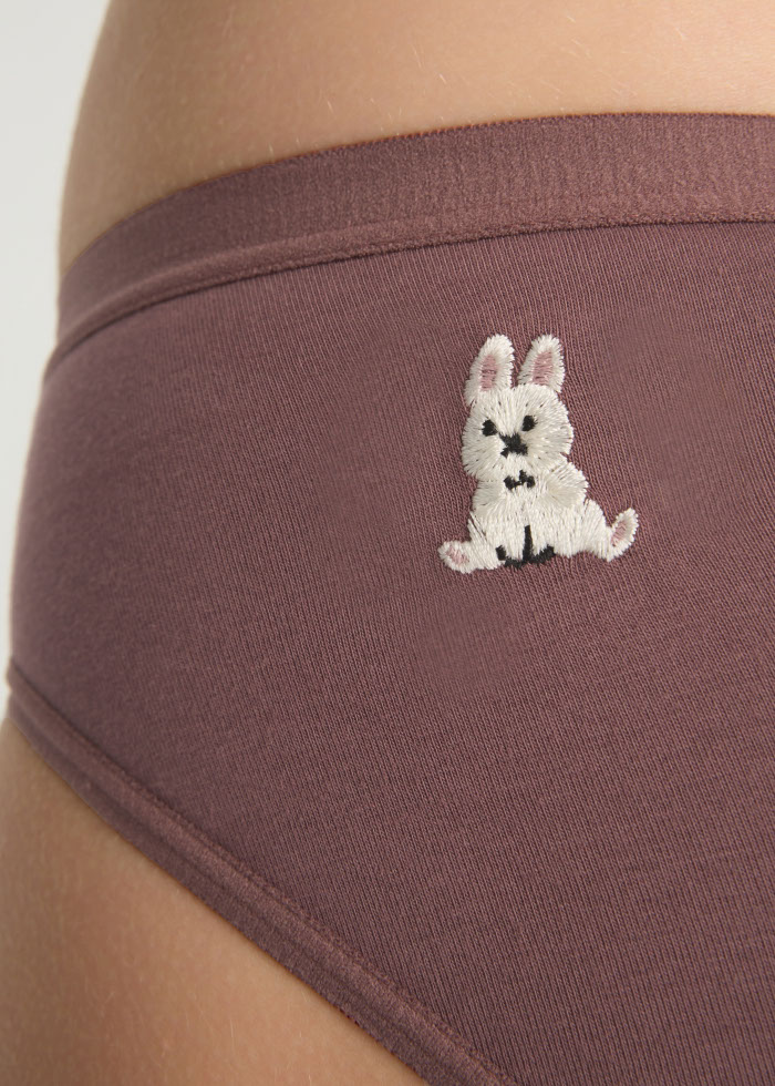 Life With Pets．Low Rise Cotton Brief Panty（Bunny Embroidery）