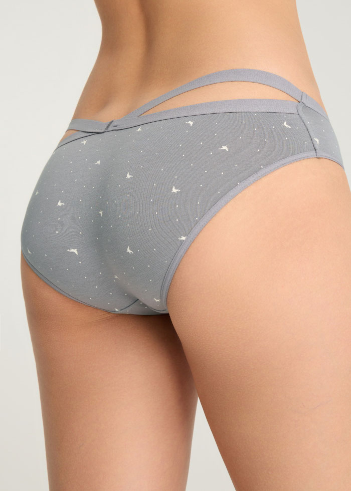 Warm Daily．Low Rise Cotton Crossed Back Brief Panty（Fur Seal Pattern）