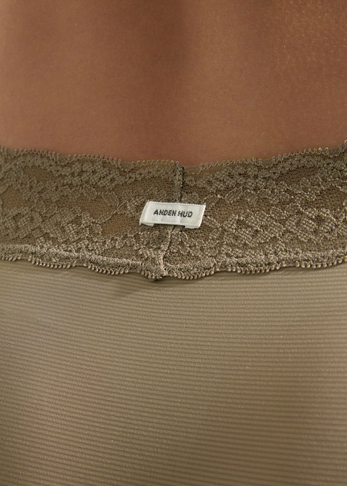 Cool Series．High Rise Cool V Lace Waist Brief Panty（Vintage Khaki）