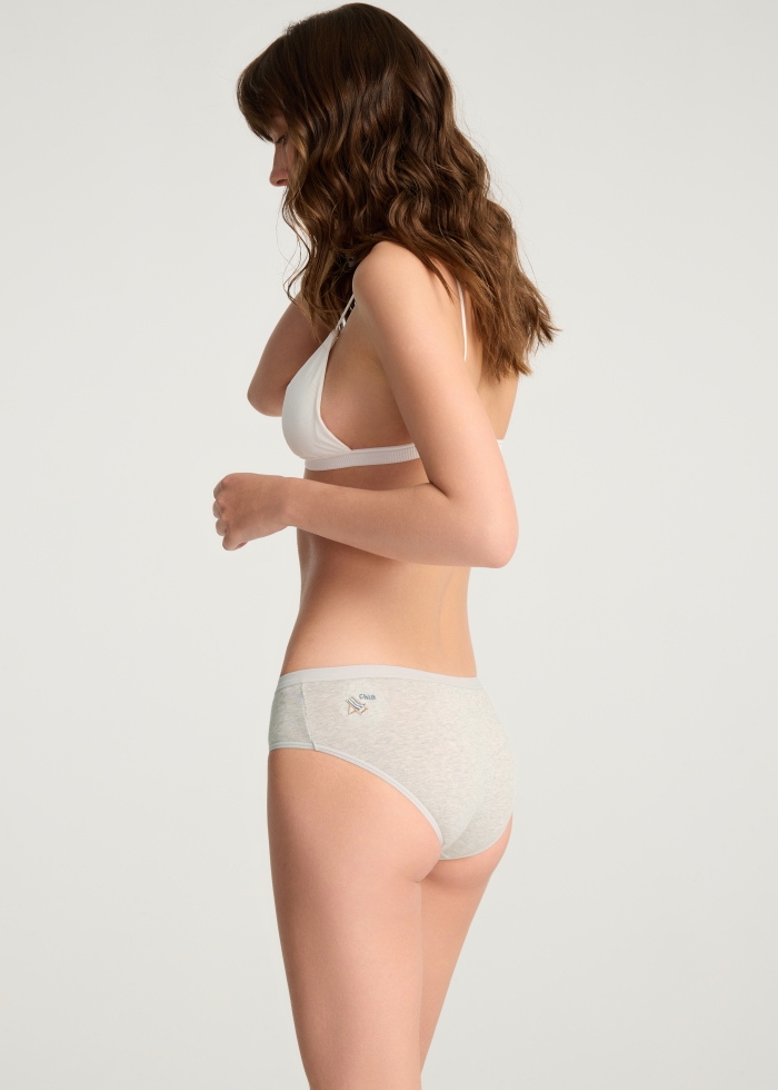 Classic Denim．Mid Rise Cotton Brief Panty（Beach Chair Embroidery）