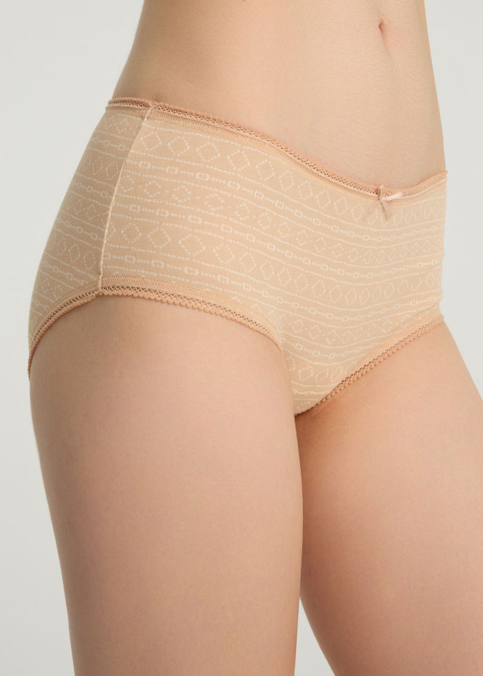 XXL Natural Park．High Rise Cotton Picot Elastic Brief Panty（Ethnic Tribal Patterns）